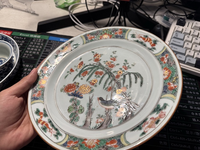古玩陶瓷五彩花鳥紋盤真品鑒賞圖