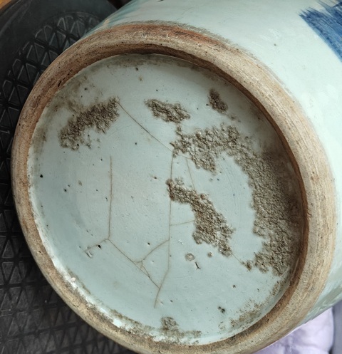 古玩陶瓷豆青釉青花花卉紋冬瓜罐真品鑒賞圖