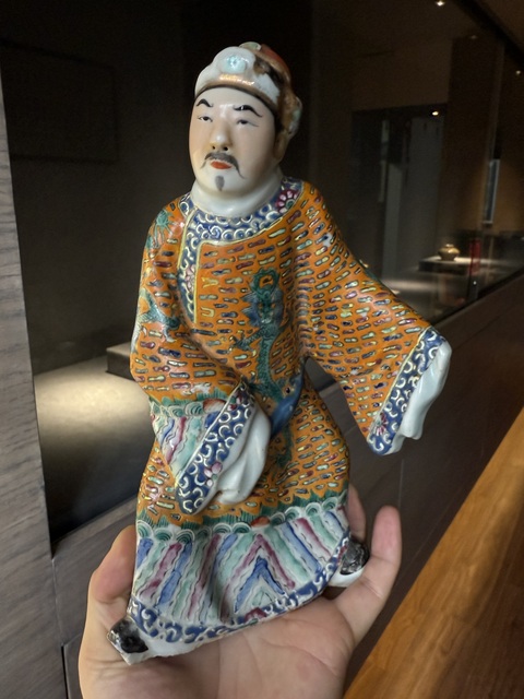 古玩陶瓷粉彩人物造像真品鑒賞圖