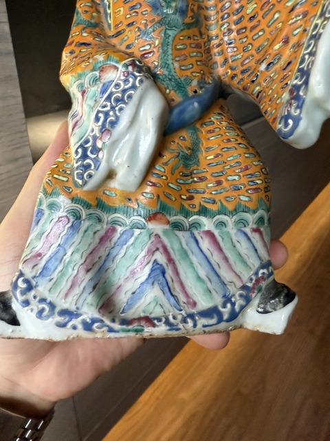 古玩陶瓷粉彩人物造像真品鑒賞圖
