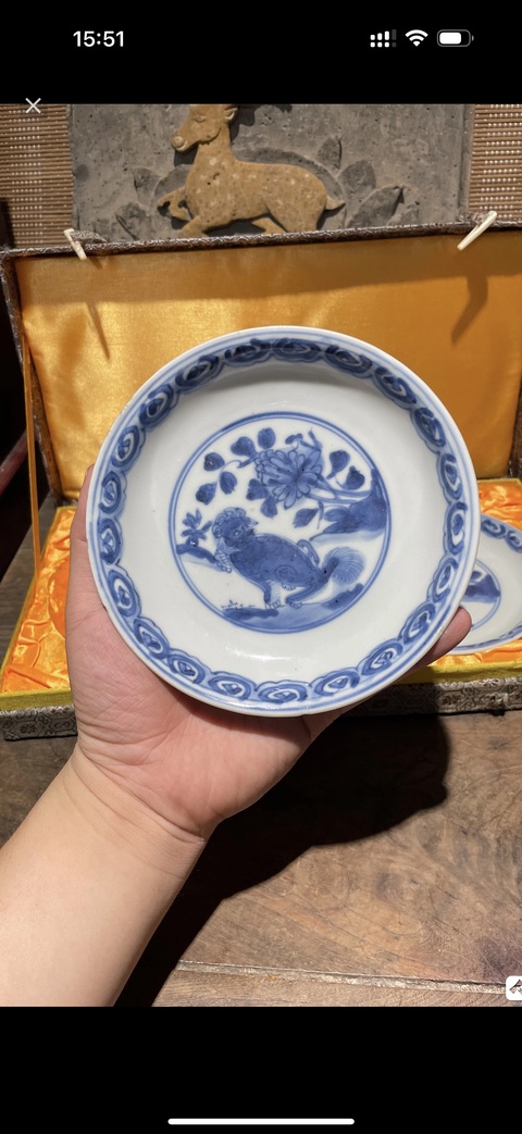 古玩陶瓷花間獅子紋青花盤真品鑒賞圖