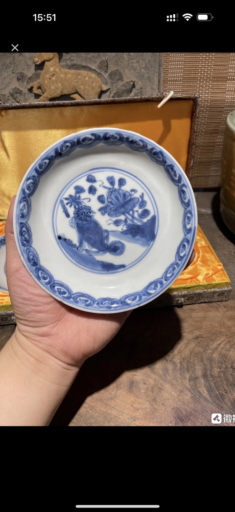 古玩陶瓷花間獅子紋青花盤真品鑒賞圖
