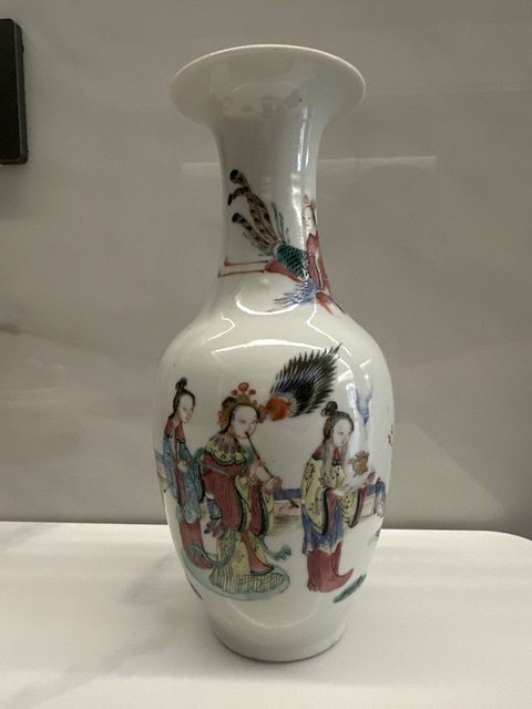 古玩陶瓷清晚·粉彩人物故事紋撇口瓶 真品鑒賞圖