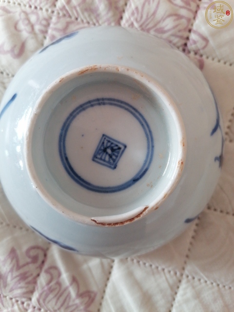 古玩陶瓷過墻龍紋青花茶圓真品鑒賞圖