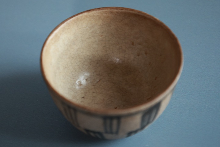 古玩陶瓷梵字紋青花杯真品鑒賞圖