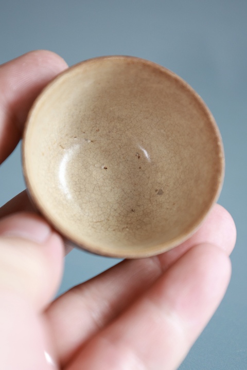 古玩陶瓷梵字紋青花杯真品鑒賞圖