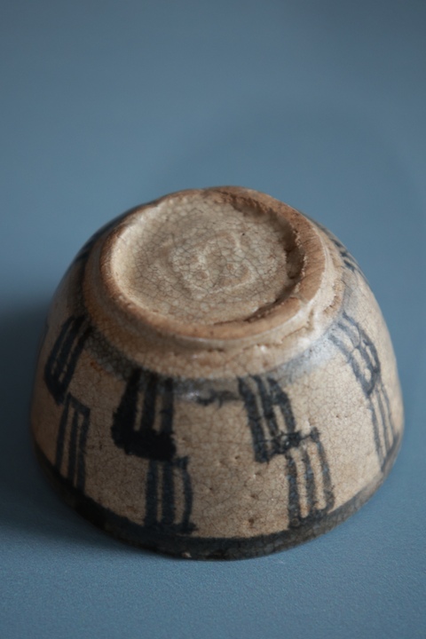 古玩陶瓷梵字紋青花杯真品鑒賞圖