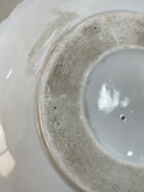 古玩陶瓷花卉紋青花玉環底盤真品鑒賞圖