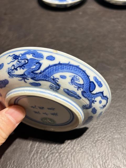 古玩陶瓷青花龍鳳紋盤真品鑒賞圖