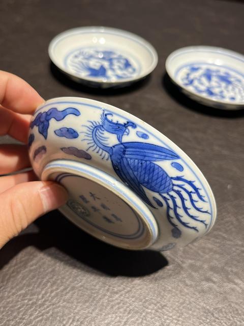 古玩陶瓷青花龍鳳紋盤真品鑒賞圖