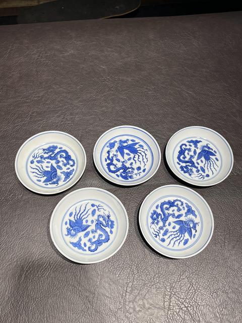 古玩陶瓷青花龍鳳紋盤真品鑒賞圖
