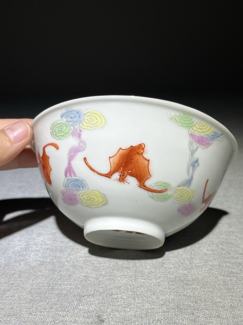 古玩陶瓷粉彩福壽紋碗拍賣(mài)，當(dāng)前價(jià)格2000元