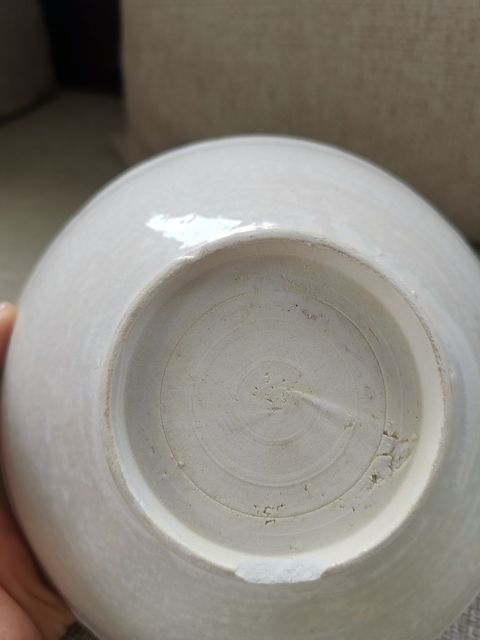 古玩陶瓷五代花口白釉碗真品鑒賞圖