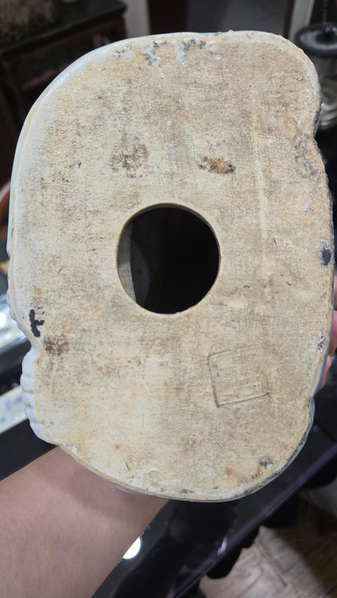 古玩陶瓷民國白釉彌勒佛造像真品鑒賞圖