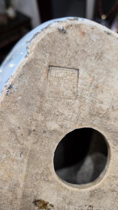 古玩陶瓷民國白釉彌勒佛造像真品鑒賞圖
