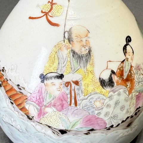 古玩陶瓷粉彩人物故事膽瓶拍賣(mài)，當(dāng)前價(jià)格5200元