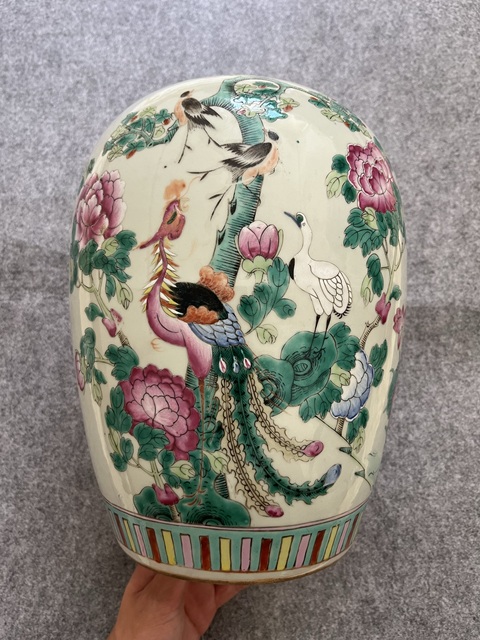 古玩陶瓷粉彩五倫圖冬瓜罐真品鑒賞圖
