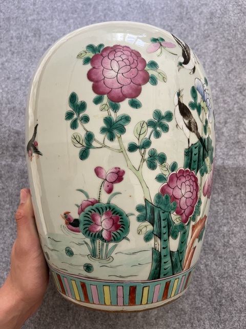 古玩陶瓷粉彩五倫圖冬瓜罐真品鑒賞圖