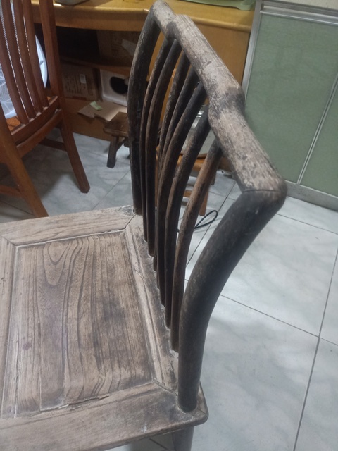 古玩雜項榆木梳背椅真品鑒賞圖