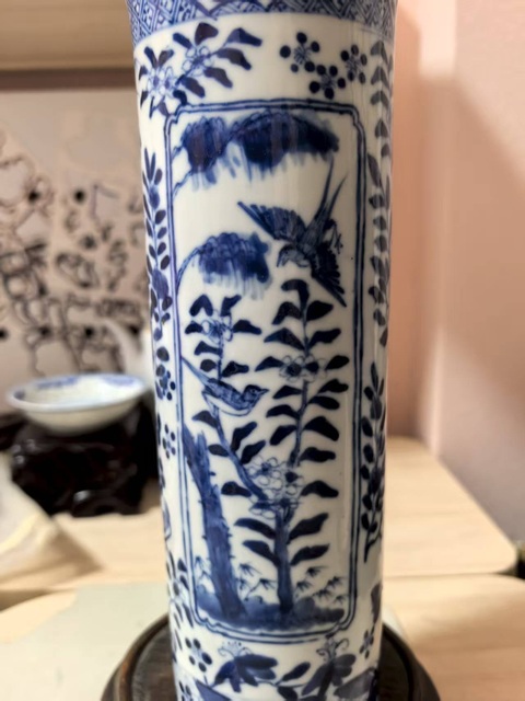 古玩陶瓷花鳥紋青花花觚真品鑒賞圖