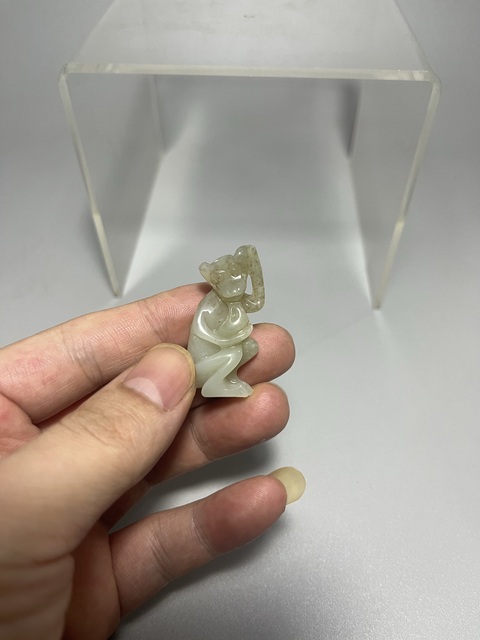 古玩陶瓷靈猴獻壽桃拍賣，當前價格0元