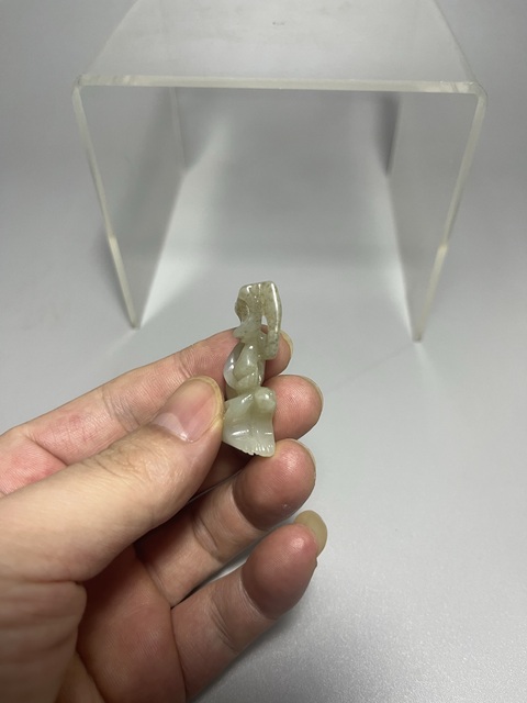 古玩陶瓷靈猴獻壽桃拍賣，當前價格0元
