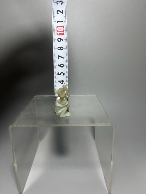 古玩陶瓷靈猴獻壽桃拍賣，當前價格0元