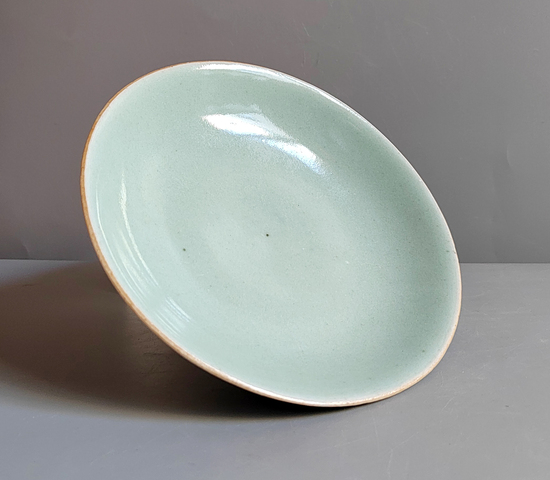 古玩陶瓷豆青釉盤真品鑒賞圖