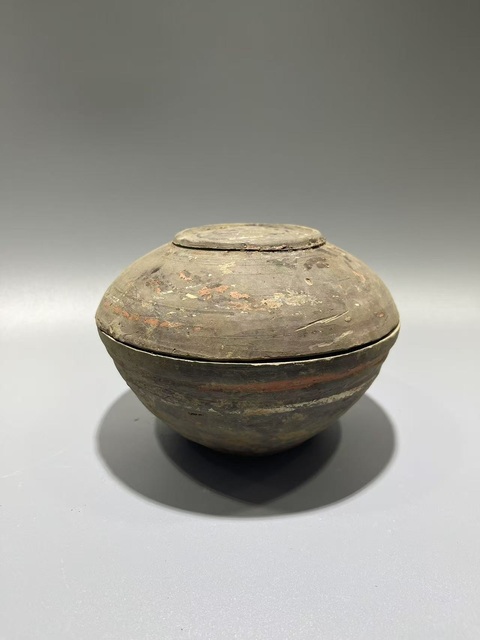 古玩陶瓷漢·陶盒真品鑒賞圖