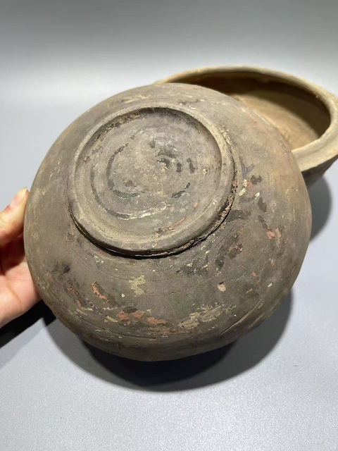 古玩陶瓷漢·陶盒真品鑒賞圖