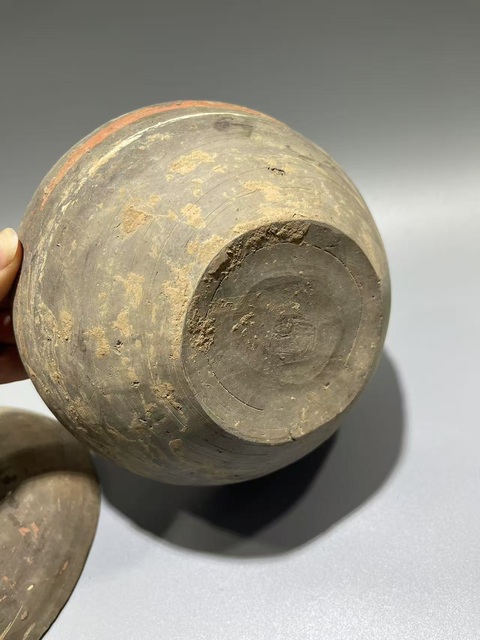 古玩陶瓷漢·陶盒真品鑒賞圖