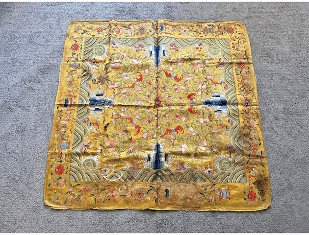 古玩雜項刺繡坐墊真品鑒賞圖