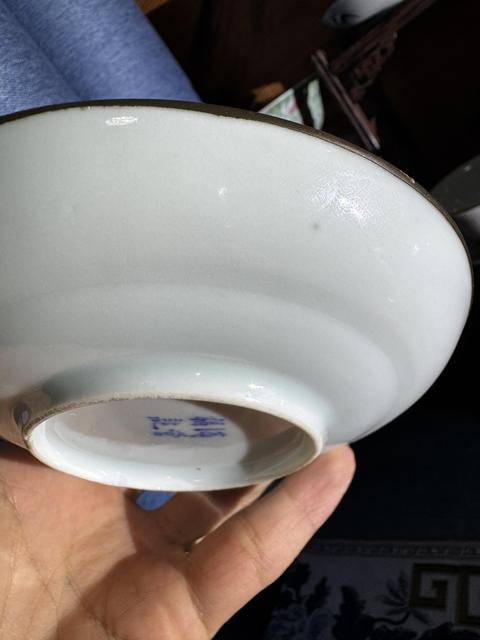 古玩陶瓷青花趕珠龍紋盤真品鑒賞圖