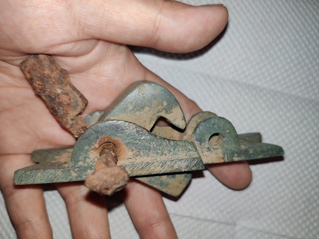 古玩銅器三國(guó)弩機(jī)真品鑒賞圖