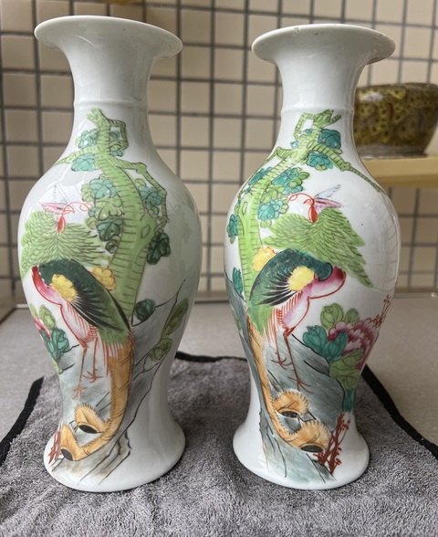古玩陶瓷民國粉彩觀音瓶真品鑒賞圖