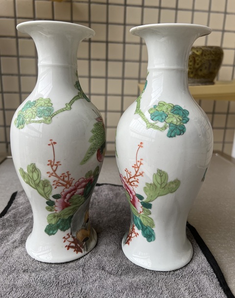 古玩陶瓷民國粉彩觀音瓶真品鑒賞圖