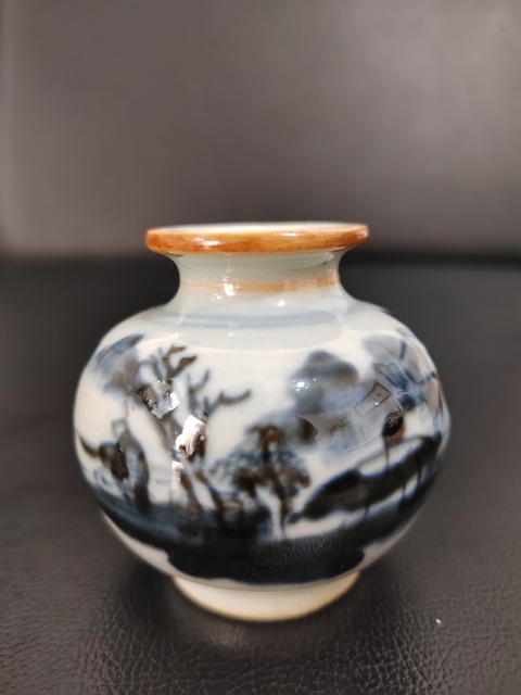 古玩陶瓷山水紋青花水盂真品鑒賞圖