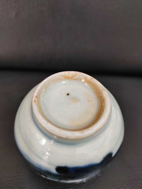 古玩陶瓷山水紋青花水盂真品鑒賞圖