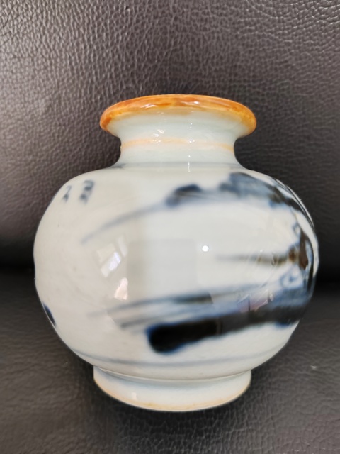 古玩陶瓷山水紋青花水盂真品鑒賞圖