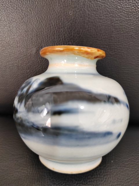 古玩陶瓷山水紋青花水盂真品鑒賞圖