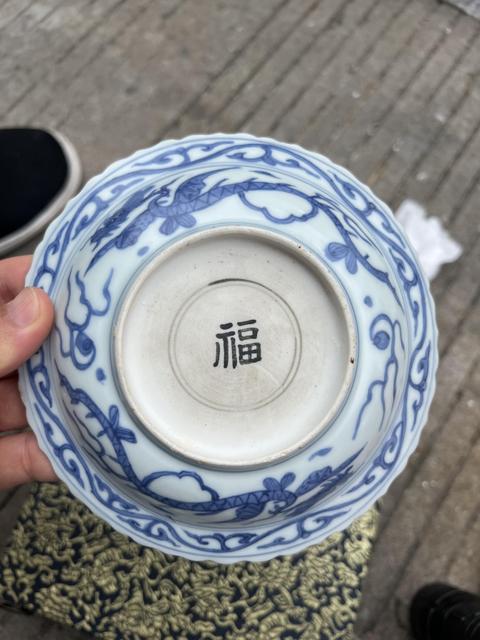 古玩陶瓷青花英雄獨(dú)立圖龍紋盤真品鑒賞圖