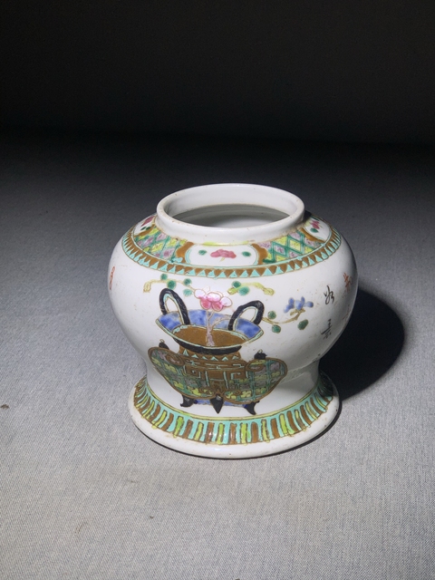 古玩陶瓷粉彩博古圖將軍罐真品鑒賞圖