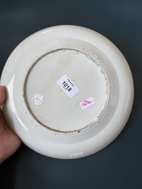 古玩陶瓷人物紋廣彩盤真品鑒賞圖