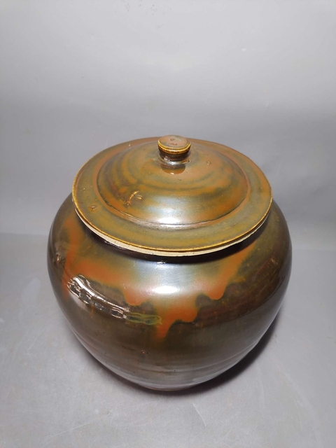 古玩陶瓷紫金釉蓋罐真品鑒賞圖