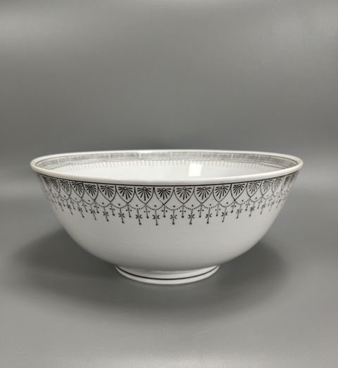 古玩陶瓷粉彩西廂記紋蓮子碗拍賣(mài),當(dāng)前價(jià)格3699元