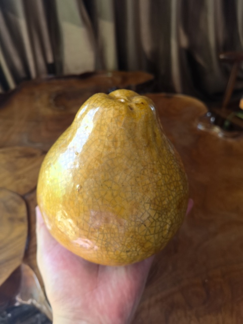 古玩陶瓷黃釉像生瓷拍賣,當前價格500元