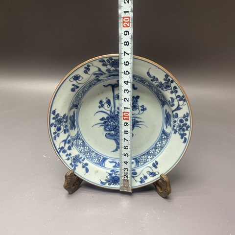 古玩陶瓷清康熙·青花提籃花卉折沿盤拍賣,當前價格980元