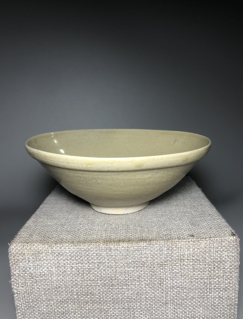 古玩陶瓷宋代唇口圈足碗真品鑒賞圖