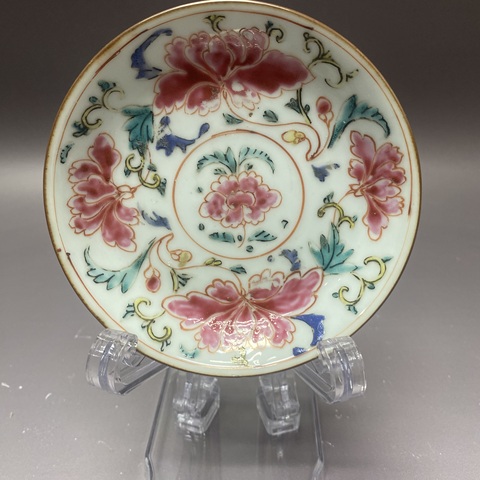 古玩陶瓷外紫金釉內粉彩花卉紋盤真品鑒賞圖