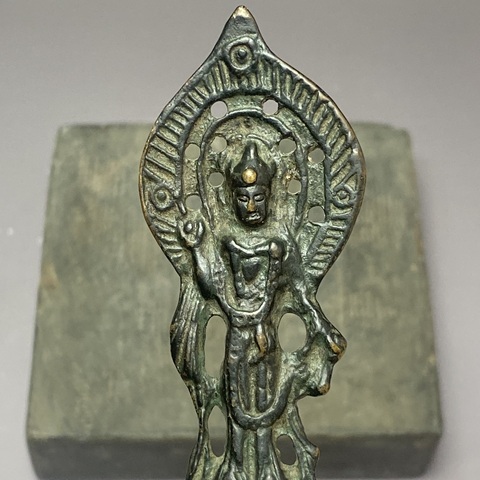 古玩陶瓷板凳佛真品鑒賞圖